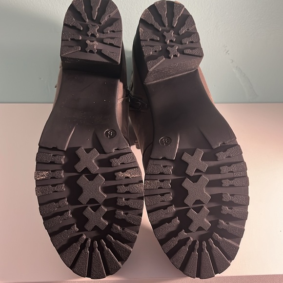 New Gray MIA Boots Size 9.5 - Picture 4 of 5